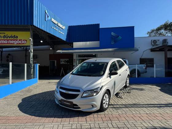 CHEVROLET ONIX 1.0 MPFI JOY 8V FLEX 4P MANUAL CHEVROLET ONIX 1.0 MPFI JOY 8V FLEX 4P MANUAL